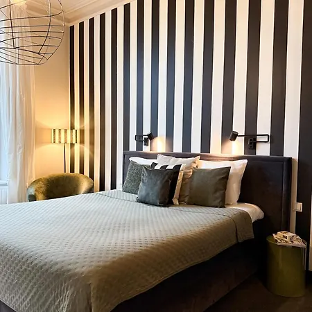 V - Petit Valkenburg aan de Geul