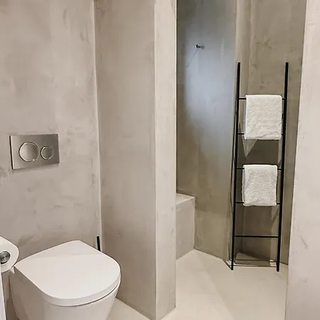V - Petit 住宿加早餐酒店 法尔肯堡