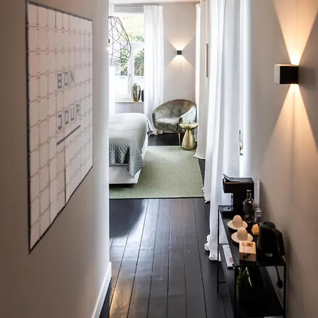 V - Petit 住宿加早餐酒店 3*