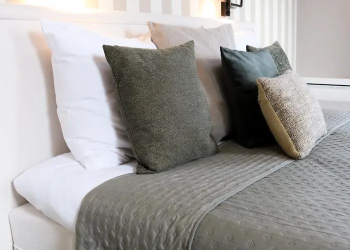 Bed & Breakfast V - Petit 3*